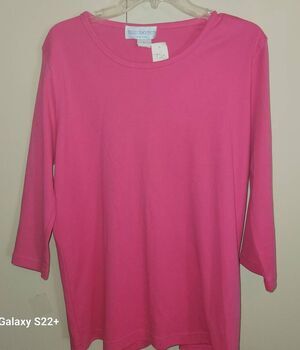 T20 Bleu Bayou Casual Wear hot pink good quality t shirt with 3/4 sleeves